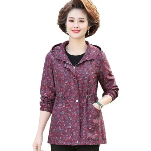 Spring Autumn Jacket Middle-aged and Elderly Womens Coat Women Fashion Mother Casual Hooded Short Outerwear Female Windbreaker