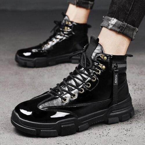 2020 new non-slip comfortable student Martin boots mens high-top tooling boots autumn and winter shiny trend all-match boots