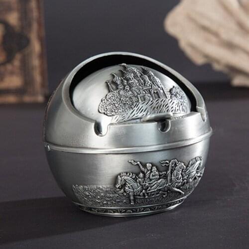 Vintage Castle Car Cigarette Ashtray with Cover Metal Spherical Ashtray Smoke Accessories Home Desk Smoking Tools Trash Can