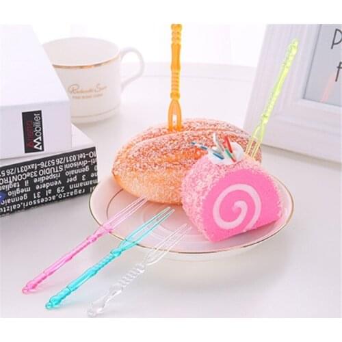 20 Pcs Disposable Catering Forks Fruit Stick Food Pick Plastic Fruit Forks Wedding Birthday Party Plastic Food Cake Fruit Forks