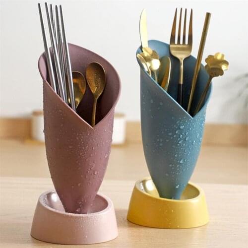 Chopsticks Holder Draining Spoon Organizer Makeup Brush Storage Shelf Plastic Kitchen Chopsticks Fork Storage Rack