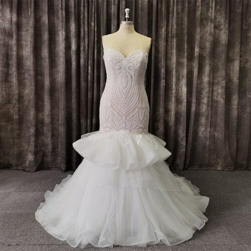Real Picture Elegant Sleeveless Sweetheart Tiered Mermaid Applique Lace Wedding Dress Bridal Gowns