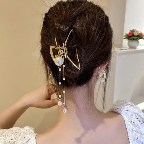 Stylish Gold Metallic Hollow Out Camber Hair Claws Large Square Shark Hair Clips Oversize Pearl for Women Hair Accessories