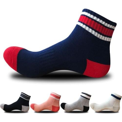 2019 Thicken college style hiking socks Hot sale Women Skateboard Sock Comfortable cycling socks sports yoga socks Dropshipping