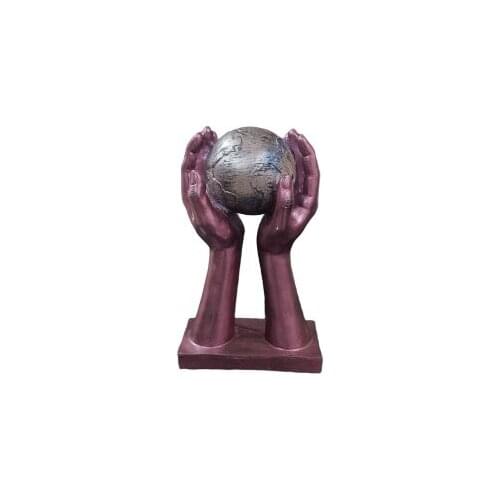 EU HOME DECORATION AROSE WORLD HOLDING HANDS