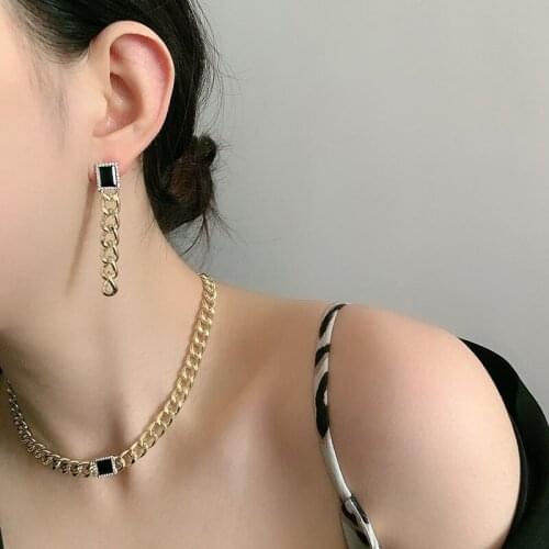 SRCOI New Trendy Thick Chain Black Stone Pendant Necklace Simple Metal Clavicle Sweater Chain Women Vintage Jewelry 202103