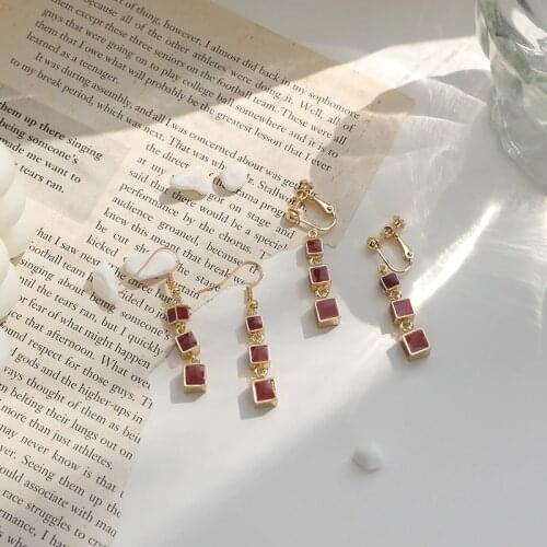Korean Style Temperament Retro Wine Red Oil Drop 3D Square Pendant Earrings Female Long Tassel No Ears Hole Earrings Ear Clips