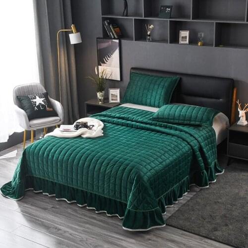 Crystal velvet Quilted ruffles Bedspread Bed Cover Bed Sheet size 245x250cm/245x270cm quilt blanket Pillowcases 3pcs