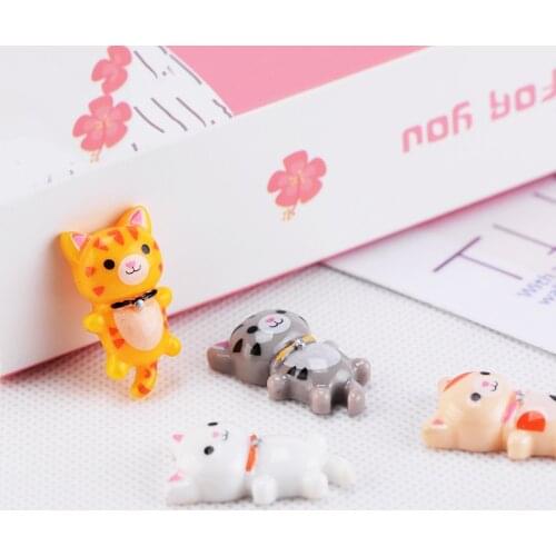ZOCDOU 1 Piece Lie Down Cat Kitty Japan Small Statue Mini Figurine Crafts Ornament Miniatures Play House Car Desk DIY Decor
