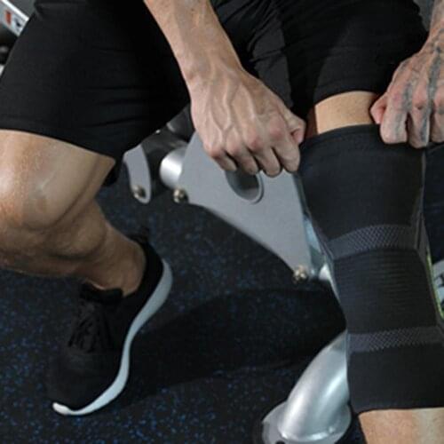 Athletics Knee Compression Sleeve Support for Running Jogging Sports Brace for Joint Pain Relief Arthritis Injury Recovery