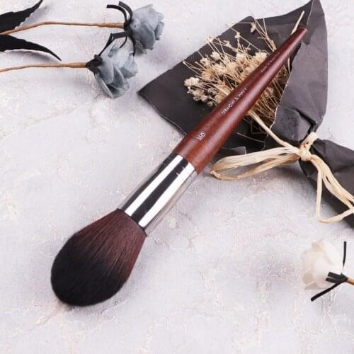 Professional Long Wood Handle #160 Tapered Pointy Tip Precision Blush Brush Makeup Artists Tool