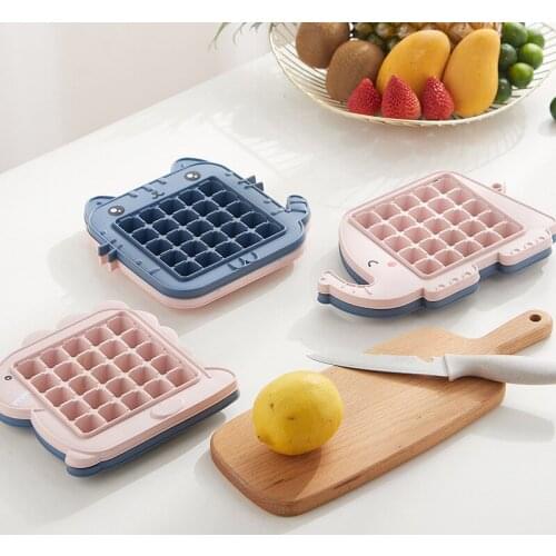 Cute Cartoon Plastic Ice Cube Tray Family Ice Cube Maker Kitchen Bar DIY Square Shape Quick Freeze Ice Cube Mold