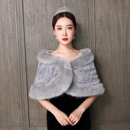 Gray Faux Fur Party Shawl Winter Warm Bridal Bolero Wedding Coat Wedding Diamond Brooch Bridal Wrap Party Cape