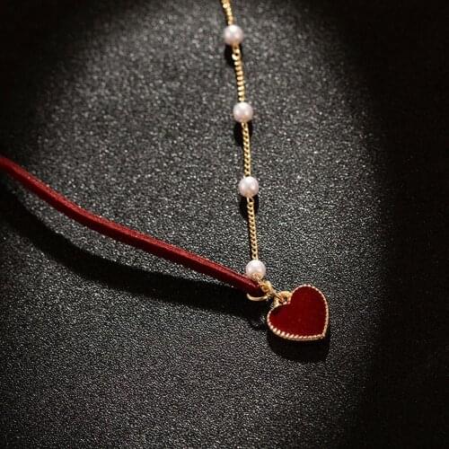 Pearl Clavicle Chain Necklace Short Small Red Heart Pendant Temperament Red Love Necklace Rope Necklace Women Wedding Jewelry