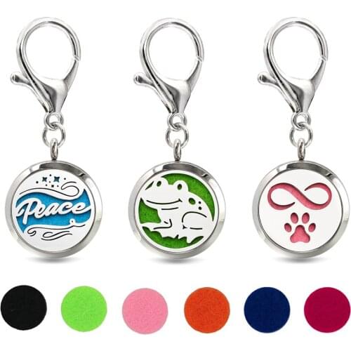 Football Soccer Key Chain Essential Oil Perfume Diffuser 30mm Magnetic Locket with Lobster Clasp Key Ring 10pcs Pads Free