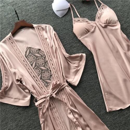 2020 Robe & Gown Sets Pajamas for Women Sexy Lace Sleep Lounge Pijama Long Sleeve Nightwear Bathrobe Night Dress with Chest Pads