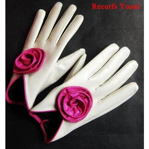 NEW Fashion Female Winter Korean Style Sweety Genuine Leather Gloves Women Charming Flowers Cute White Performance Suede Luvas