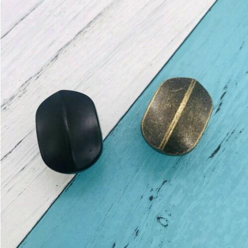 8x Antique Brass Handles 31mm Drawer Knobs Cupboard Door Handles Single Hole Cabinet Handles with screws Vintage Furniture Pulls