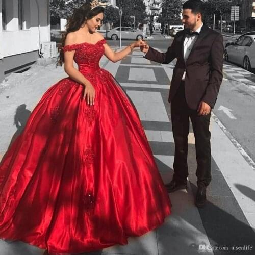 Fashion Corset Quinceanera Dresses Off Shoulder Red Satin Formal Party Gowns Sweetheart Sequined Lace Applique Ball Gown Prom