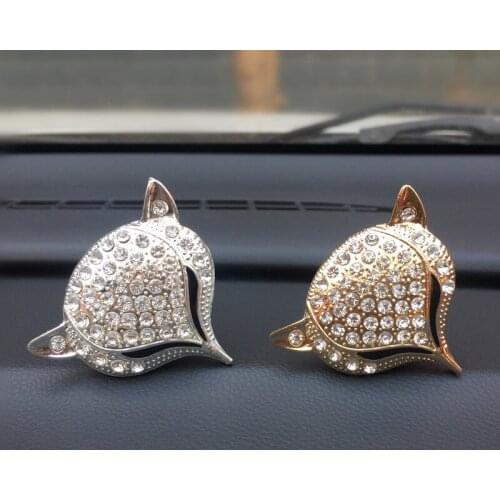 Diamond Fox Head Perfume Decoration Car Air Outlet Clip Air Freshener Car Interior Car Aroma Diffuser Auto Parts Car Decoration