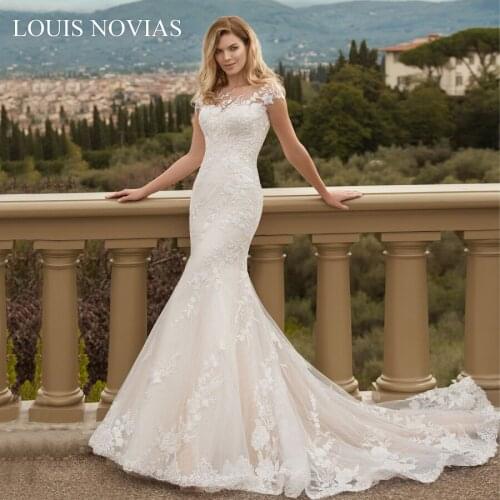 Louis Novias Mermaid Wedding Dresses Sleeveless Off Shoulder Sweep Brush Train Illusion Backless Exquisite Embroidered Dress