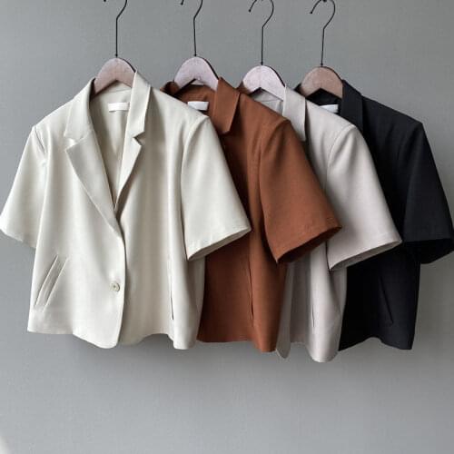 Large-size fashion short-sleeved blazer womens 2021 summer thin Korean version of the drape short casual small suit jacket