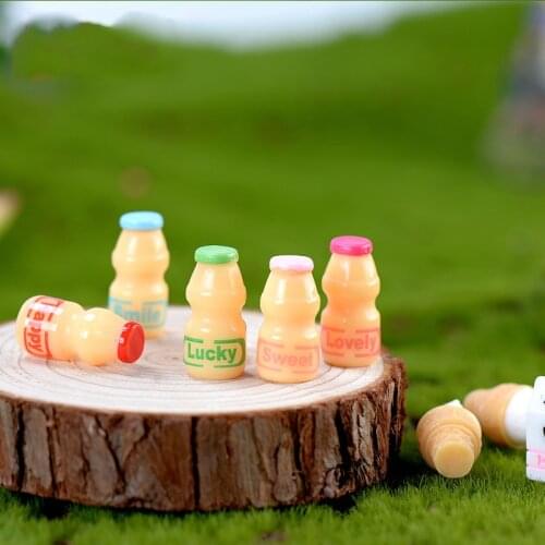 ZOCDOU 1 Piece Milk Bottle Cow Lucky Flask Grocery Store Model Small Statue Figurine Crafts Figure Ornament Miniatures Gift