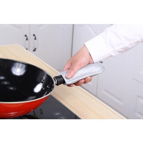 1PC Cast Iron Skillet Handle Cover Black and Red Pot Handle Sleeve Pan Hot Handle Holders Kitchen Tool