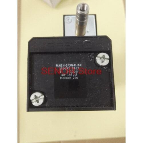 New original double-head solenoid valve without coil MN1H-5/3G-D-2-C 159693