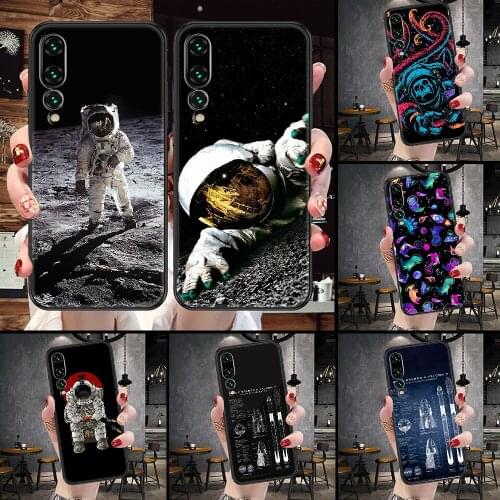 Funny Cartoon Astronaut Phone Case For Huawei P Mate P10 P20 P30 P40 10 20 Smart Z Pro Lite black pretty back soft waterproof