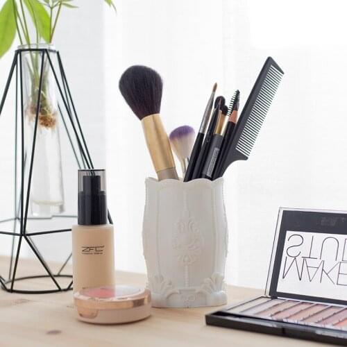 New European Desktop Makeup Brush Beauty Brush Storage Tube Office stationery finishing Box pen cartridge box clutter Box