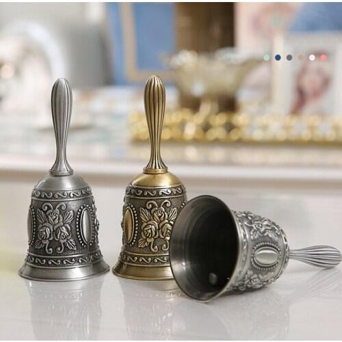 Christmas Hand Bell Toy Metal Tone Copper Ring Alarm Reception Service Bell Restaurant Call Bell Party Celebrate Rattle toools