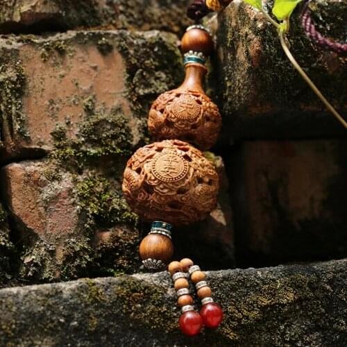 6cm Dragon Pattern Gourd Wood Carving Gifts Peace Figurines Car Pendant Ornaments