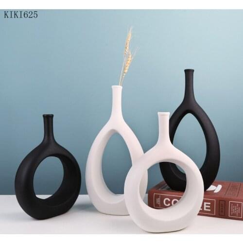 European Special-shaped Ceramic Vase Flower Arrangement Desktop Ornaments Black and White Hollow Flower Vase Home Decoration New