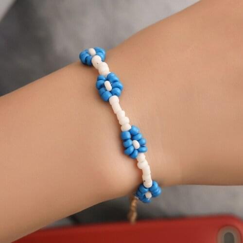 Xiao Qingxin Hand-woven Rice Bead Colorful Flower Bracelet