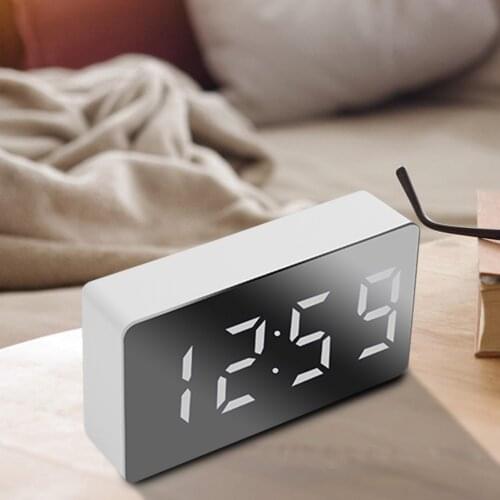 LED Multifunctional Mirror Clock Digital Alarm Snooze Display Time Night LCD Light Table Desktop USB 5v/No Battery Home Decor