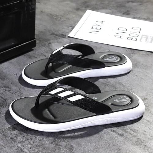 Flip-Flops Mens Summer Wear 2021 Fashion Breathable Clip Foot Drag Outdoor Lightweight Non-Slip Deodorant Casual Beach Slippers
