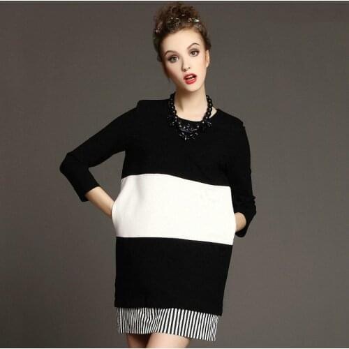 Free shipping 2017 new spring ladies dress black and white stripe dress Simple straight cylinder profile slim dress