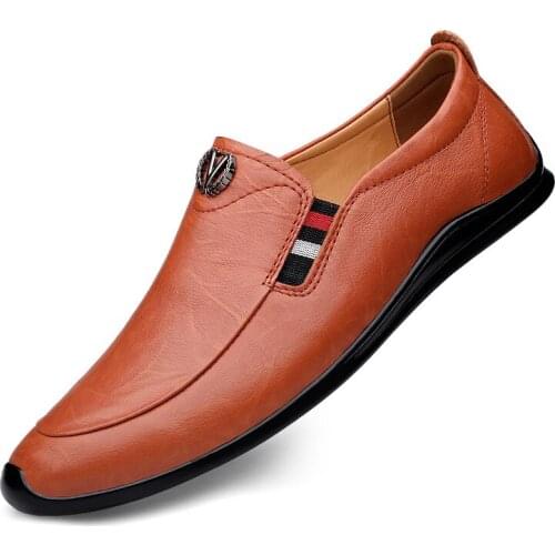 Fashion Mens Shoes 37 to 46 Big Plus big Size Genuine Leather Casual Men Shoes for men Soft Moccasins Loafers man black color