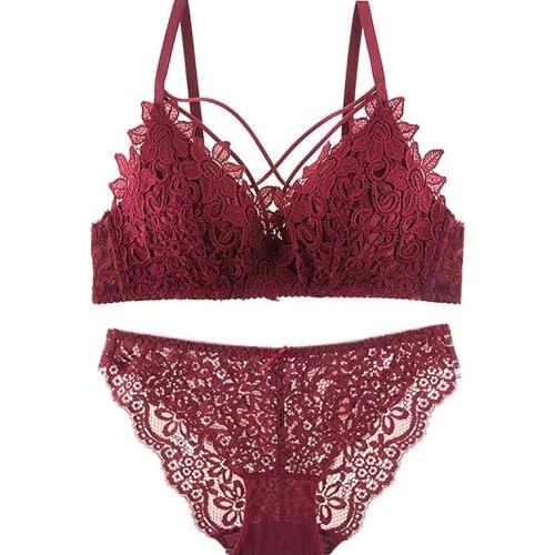 Underwear set Embroidery Bra Set For Women Lingerie Sexy Push Up Bra And Panties AB Cup Bralette Panties 2018 New Intimates