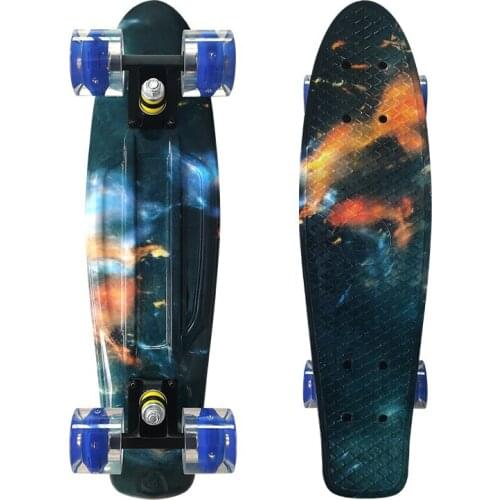 New PP Plastic Four Wheel Small Fish Skateboard Flash Wheel Road Single Warping Skateboard Cross Country Skateboard Brush Street