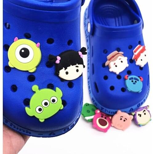 1pcs Cartoon Toy Buzz Woody Dinosaur PVC Animals Shoe Charms Garden Shoe Accessories Buckle Fit Wristband Children Gift