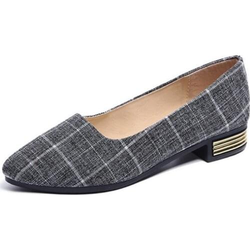 Xiaying Smile Women Flats Shoes Warm Shoes With Faux Fur Antiskid Shoes for women New Style Fashion Shoes Rubber Bottom