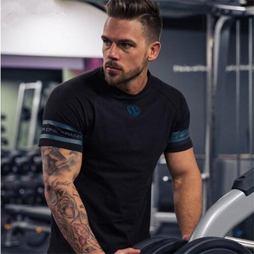 New Summer Fashion T Shirt Men Cotton Breathable Mens Short Sleeve Fitness Mens t-shirt Gyms Tee Tight Casual Top M-L-XL-XXL
