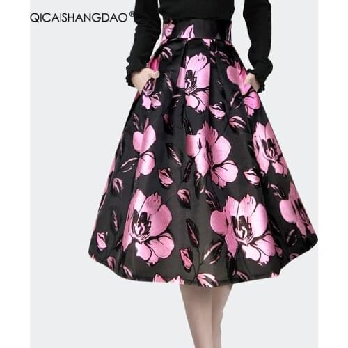 Vintage Jacquard Women Pleated Skirt Elegant High Waist A-Line Golden Floral Printed Ladies Autumn Winter Long Skirts Plus Size