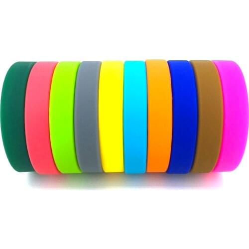 Fashion Silicone Wristbands Rubber Reusable For Events Charity Fashion Men Women Adults Gift Night Club Running Glow in the dark