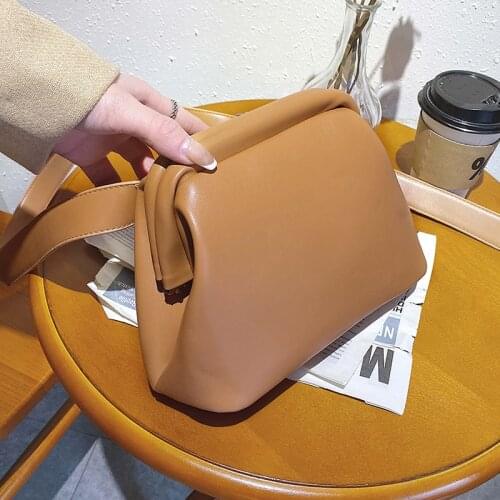 Design Womens Handbags 2021 New Fashion All-Match Shoulder Crossbody Bag Senior Womens Bags Multi-Purpose Messenger Bags