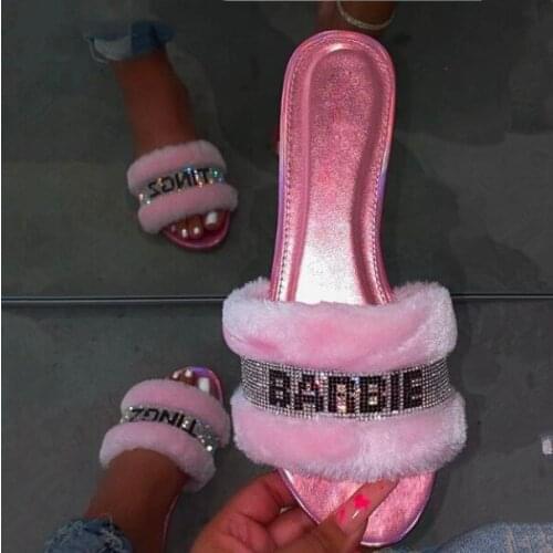 Pink home fashion wild hair slippers winter new bright diamond warm sandals female 2020 flip flop flat with interior slippers