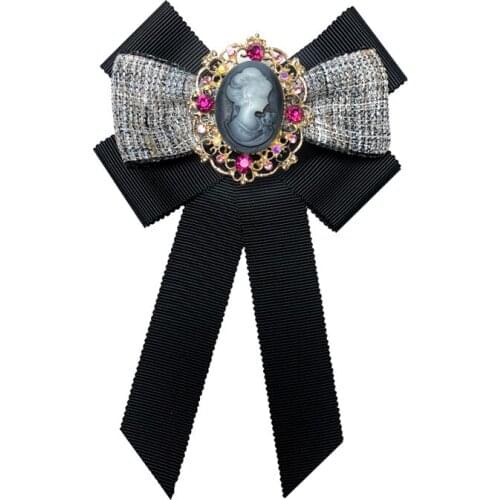 Korean Ribbon Rhinestone Bow Tie Brooch Fashion Womens Shirt Accessories Small Fragrance Retro Beauty Head Bow-knot Pins