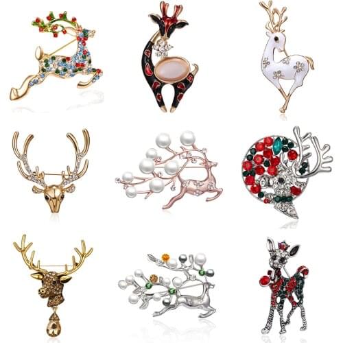 Vintage Enamel Giraffe Brooches Christmas Elk Giraffe Garland Bow Rhinestone Painted Oil Brooch Women Cute Dress Jewelry Gifts